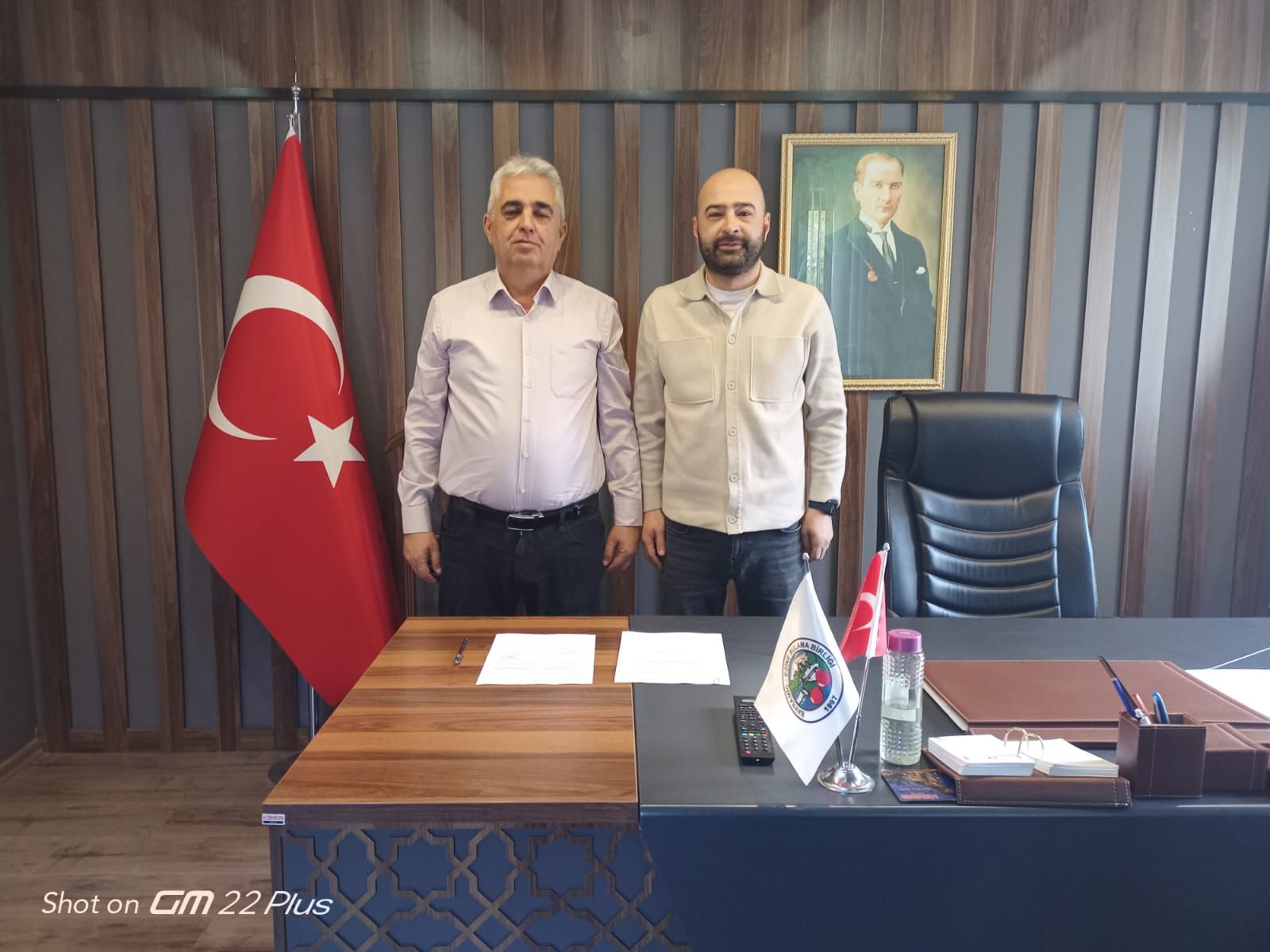 ÖZ ORMAN İŞ SENDİKAMIZ İLE BAYRAMİÇ EZİNE SULAMA BİRLİĞİ ARASINDA TİS İMZALANDI